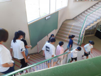 04