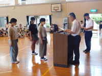 09